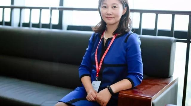 上海航空:探访招乘现场 第一批00后来袭