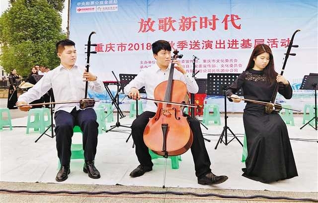 ������ף��