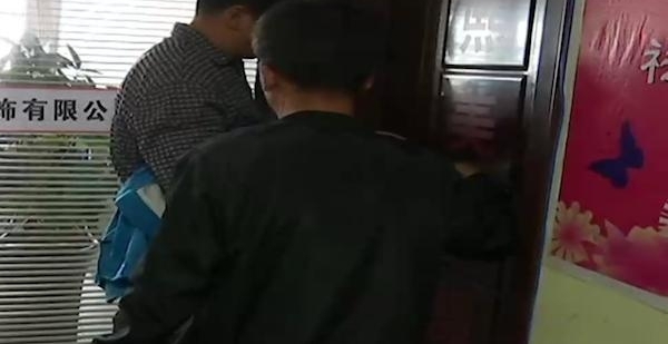 ���ݵ�����͡�����ֻ� �Ϲ˿ͳ�Ƿծ��