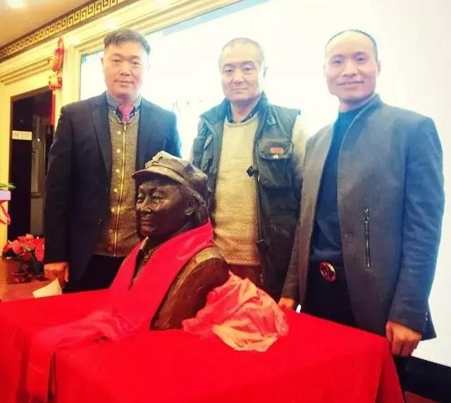 营山家乡人民的骄傲!106岁老红军王定国铜像揭幕仪式在京举行