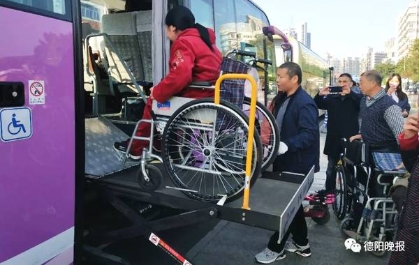 ů⡿ȥУ־Ը߰æʮмԲˡϰΡ