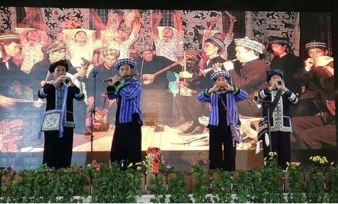 非物质文化遗产“布依族八音坐唱” 走进女职校