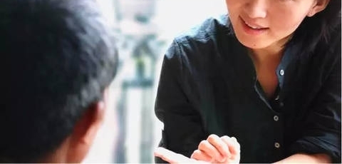 还记得那个北大毕业去卖猪肉的人吗?如今已50,他现在在干嘛?