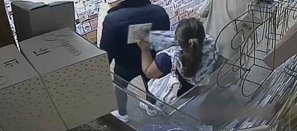 �ɶ�һ��һŮ͵����Ǯ�� �������ಡ��סԺ