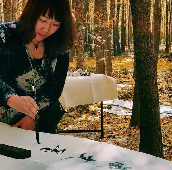 й黭ԺϷԺ黭С֮īԷ