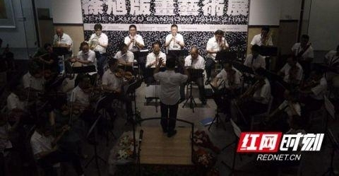 �̺ۡ�����滭����չ��Ļ ����չ��չ��Ϊ1����