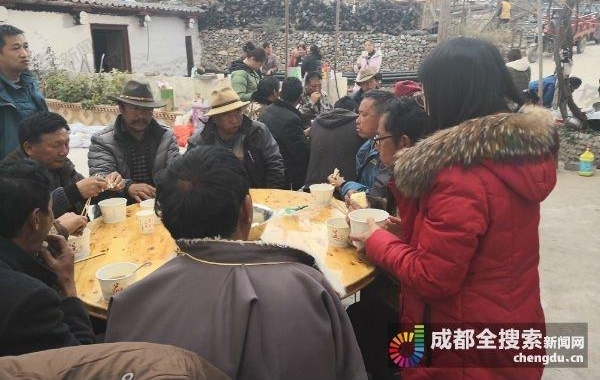 “喜波热,跟在家没什么两样” ——记堰塞湖险情下的巴塘集中安置点