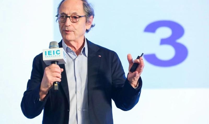 未来10至20年人工智能或替代很多职业,今天该培养怎样的学生