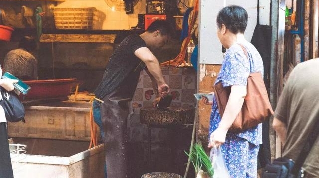�賿4������ƺ���г���װ����һ����������̻�����