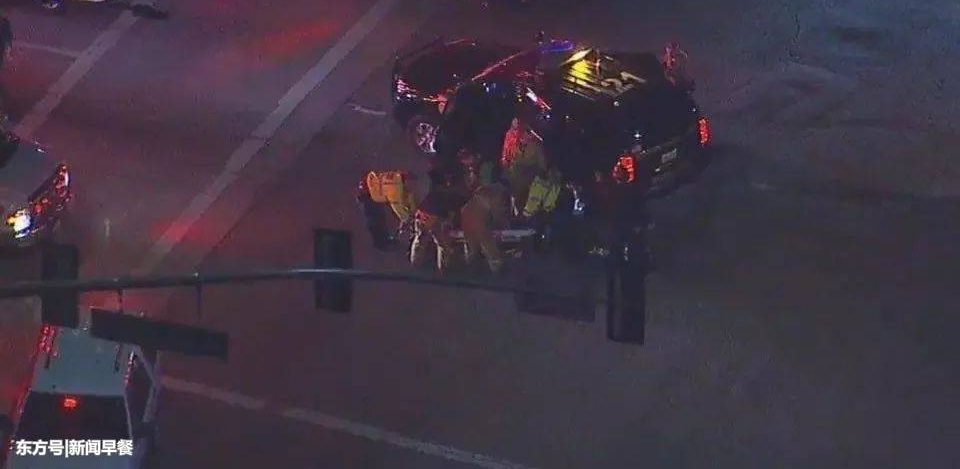 新闻早餐:这个A级通缉犯试图服安眠药自杀,可是药过期了…