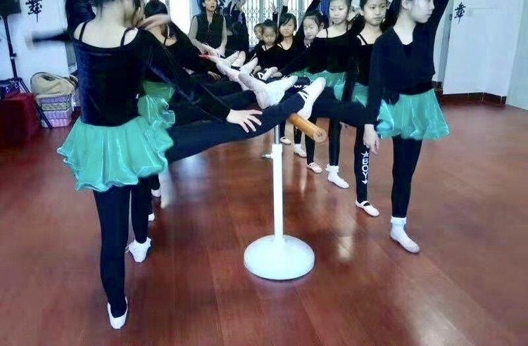 ׶ЭᡰĻ»㡱߽ӱ-ӢѧУ