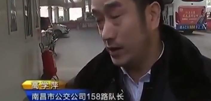 �����ϲ����뿪������ С��Ů����İ���˴��� �������ֶ���ѰŮͯ