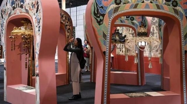 �����ӳ� ����Ʒ�ղ�ӭ�����