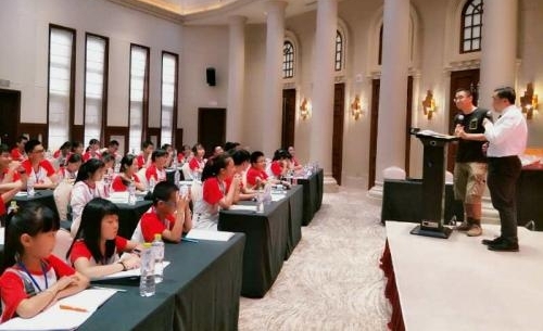 ��ʮ�Ľ�ȫ�������������ѧ�����ܾ����ڰ�����Ļ