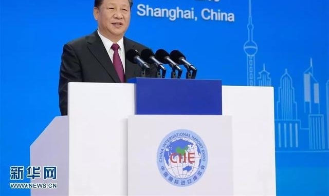 进博会首日,金记者带你感受现场的“高大上”!