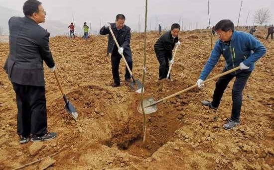 ʵʡί񲻹ҹ ¬Ѹ̻ж