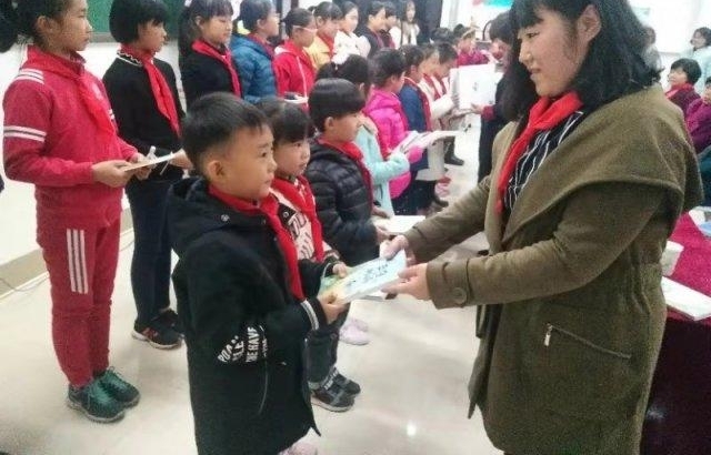 唐山“童话妈妈”首部长篇童话出版啦