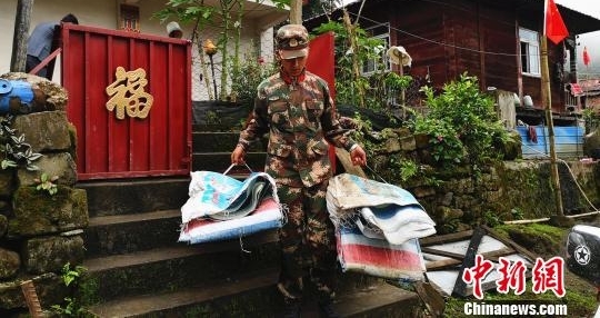 ������³�ز�����������Ӱ��Ⱥ��������