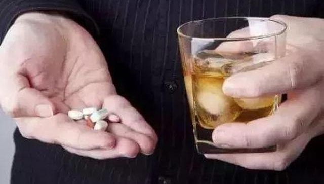 ŮͷߺȾͻļȣɾƵĳҩֹͷߣ