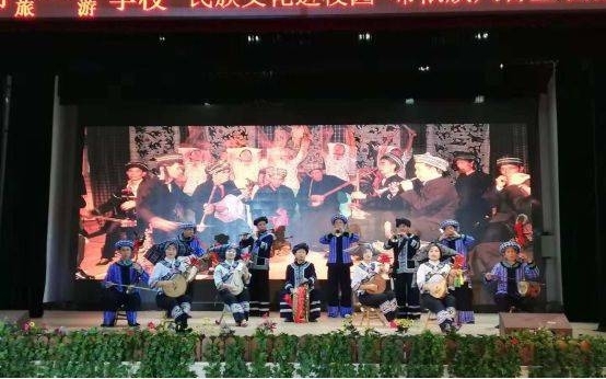 非物质文化遗产“布依族八音坐唱” 走进女职校