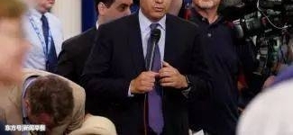 新闻早餐:这个A级通缉犯试图服安眠药自杀,可是药过期了…