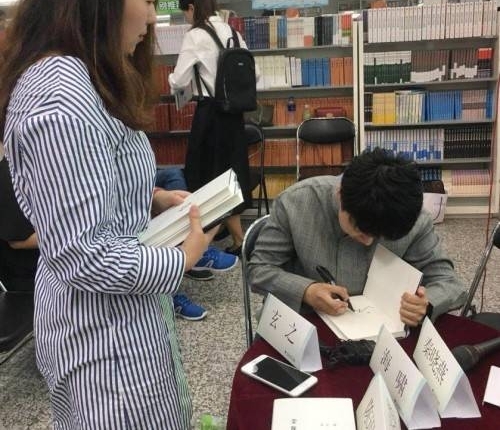 ����ʫ����֮ʫ�����������������ڱ���¡�ؾ���