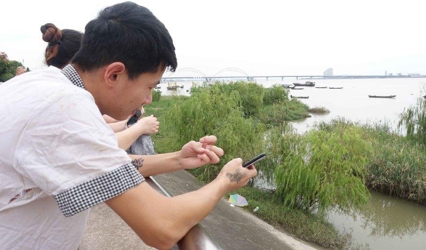 ���Ҹ���������Ҳ�ܳ�����Ǯ�����󳱵��ϰ�����