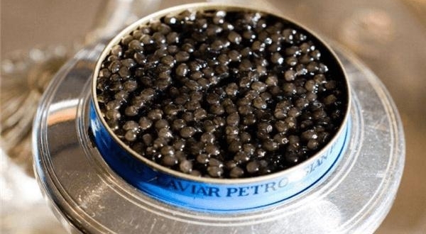 俄罗斯14道普通下酒菜,东北大汉看了都觉得难受:惹不起躲得起