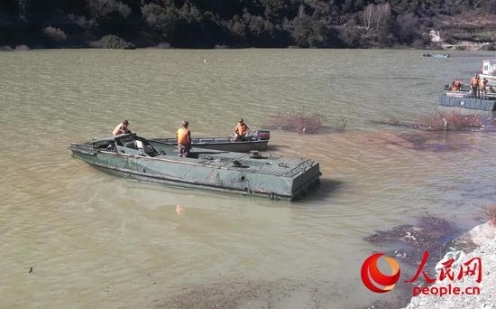 金沙江堰塞湖抢险,部队46小时强行军1000公里驰援