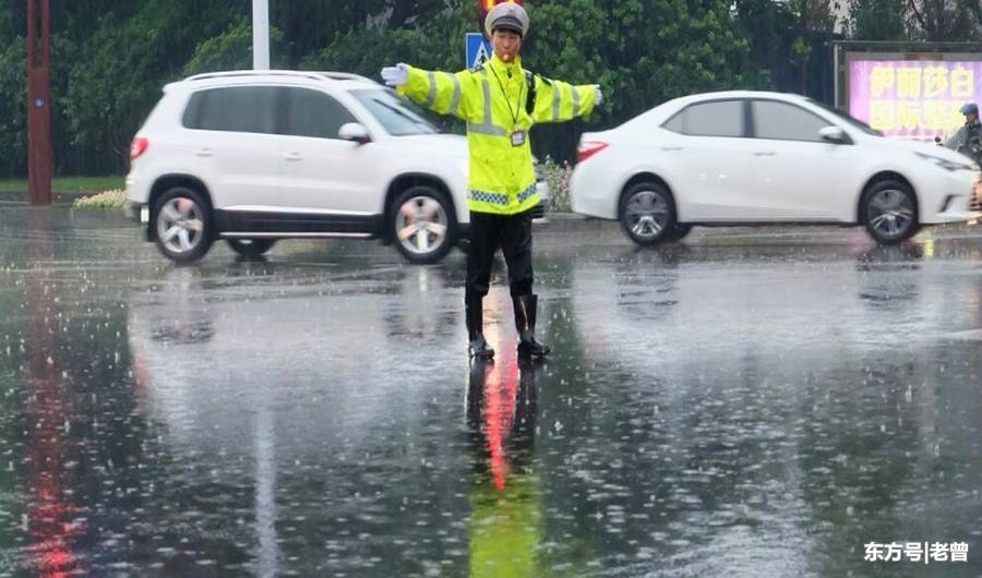 ͬѧ˾ƣʮ·ָӽͨҵ