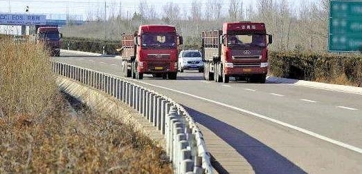 �������ѣ�С��ǧ��Ҫ����������������Σ�����������