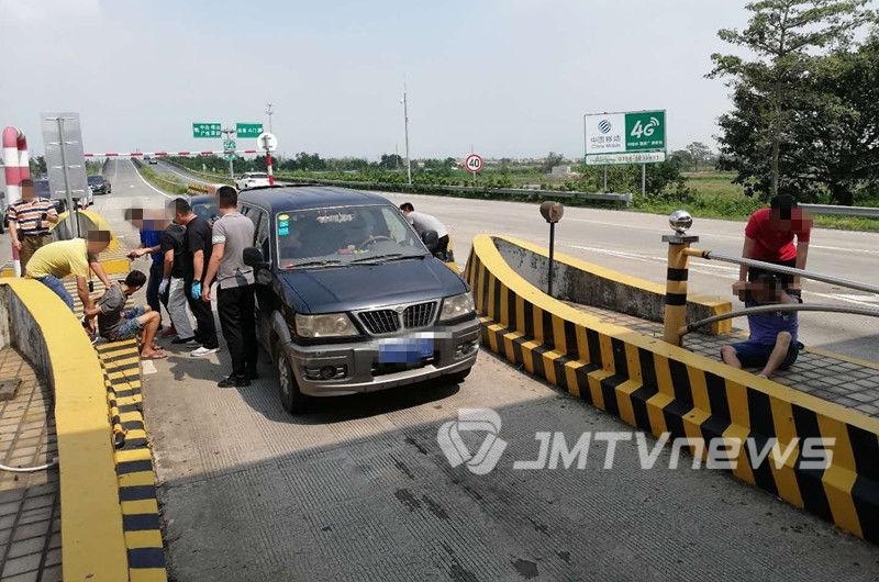 �������ɲض�Ʒ ���ϴ����ձ�ץ