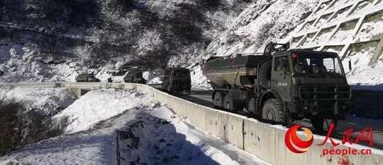 金沙江堰塞湖抢险,部队46小时强行军1000公里驰援