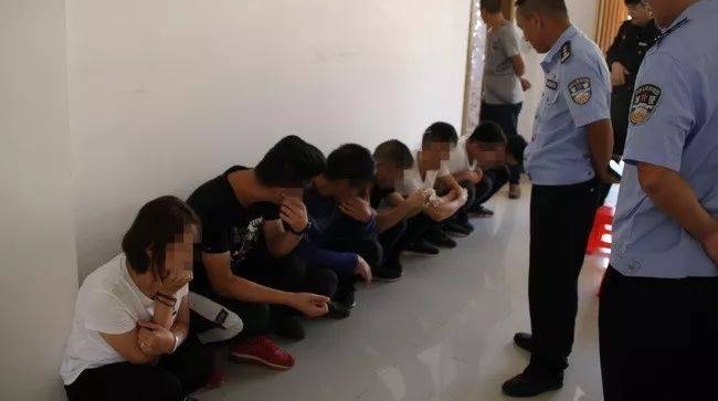 防城港:警方给力捣毁多个传销窝点,抓获26名传销人员