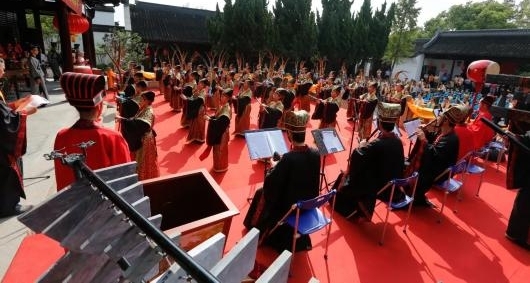 ��21������Ļ������� ����＂�ײ�＂�Ѿ������