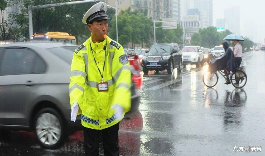 ͬѧ˾ƣʮ·ָӽͨҵ