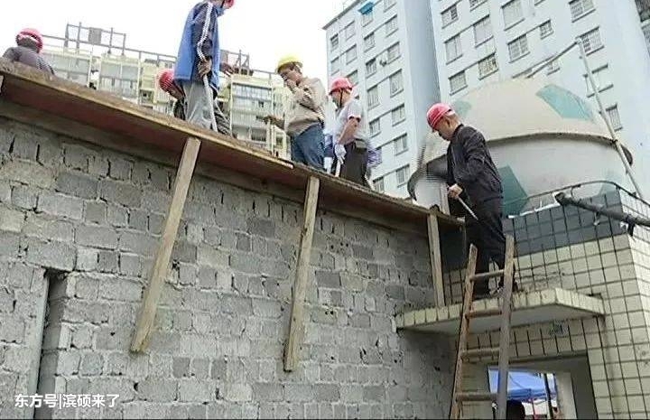 ����һ¥����ͻ��Υ��120ƽ�ף�֪ͨ��Ч��ǿ�Ʋ��
