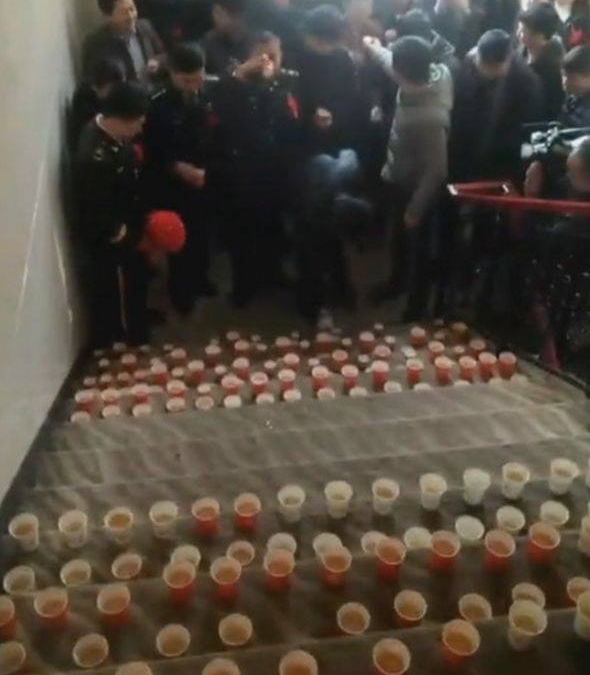 ��������ȥȢϱ��,�յ��Է���¥��,����¥���ϵĶ�����������