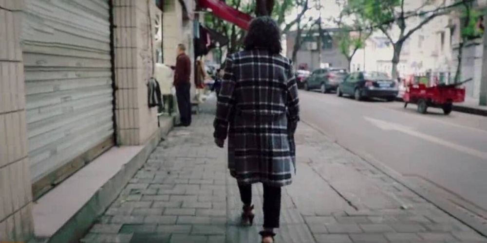 重庆一位84岁的老太太,兼职公墓销售,月入五六万元!