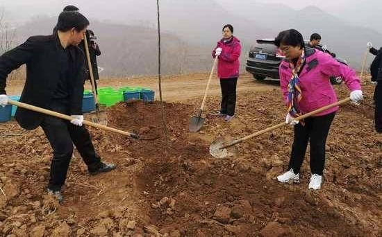 ʵʡί񲻹ҹ ¬Ѹ̻ж