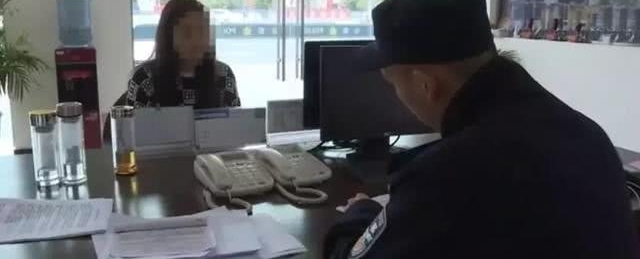 ϽûŮˢʱʾ Ȼͬ