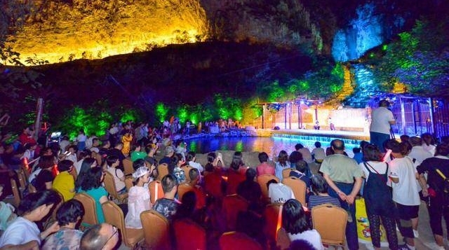 2018��ʮһ�ƽ�������������ɽ�羰�����鲻һ��������ζ��