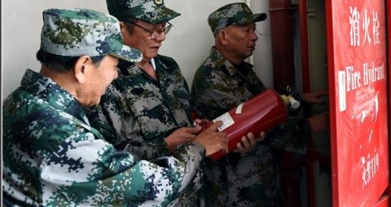 ��������̴����Բʷ� ����������һȺ�ػ������������ϱ�