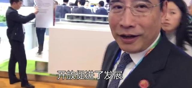 刚刚,上观独家进博会现场专访工信部部长苗圩:开放促发展,中国、上海会更快更好!