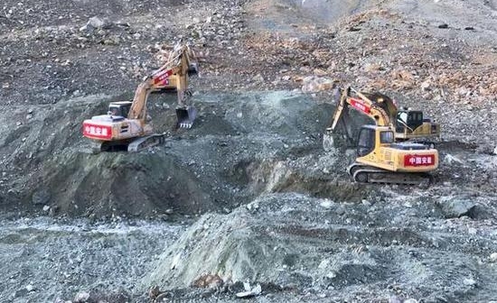 金沙江堰塞湖抢险,部队46小时强行军1000公里驰援