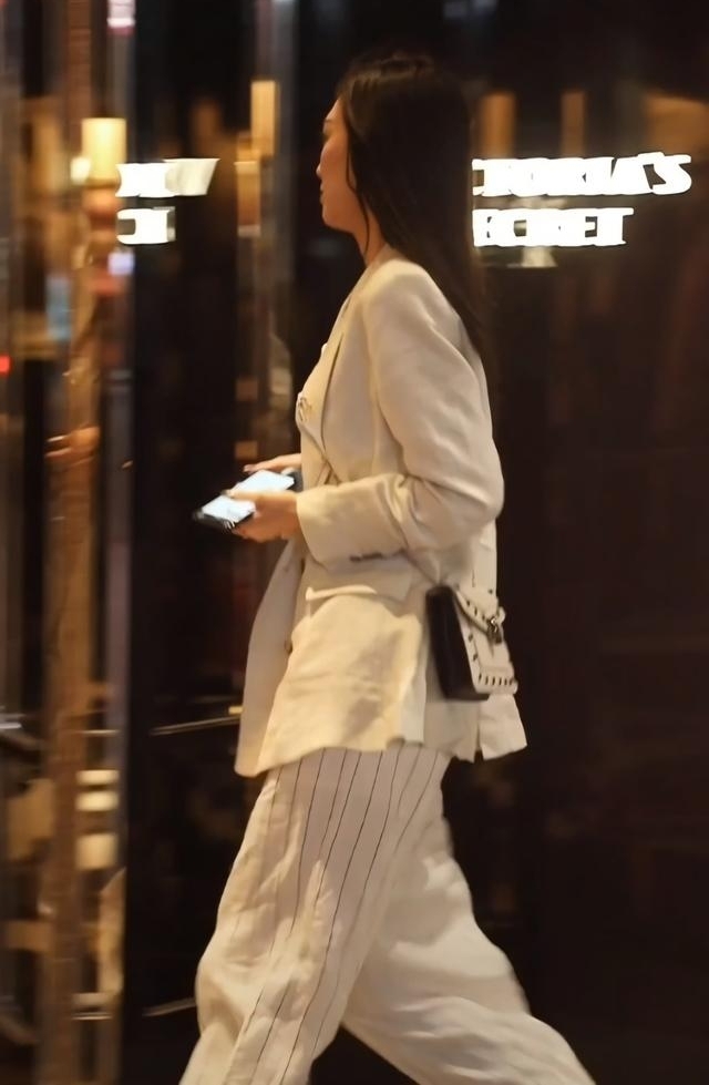 йGDPǰʮĳУռϷıȱ