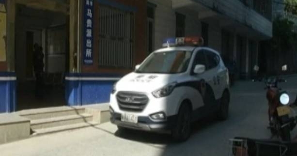 ŮӤճͱɽĸ׾ֱ׳˭ǸŮ