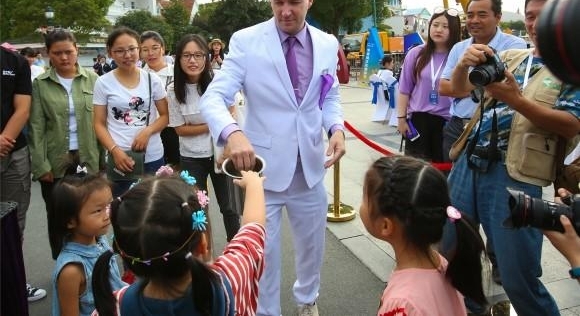 ���ȳ��Ļ����νڿ�Ļ ���ֹȹ���ħ��˫����Ϯ