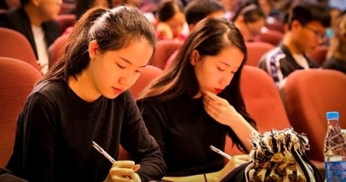 ˿��֮·�����Ļ��������ġ���·ͬ�С��߽��ȷ���У