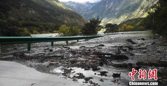 ������³�ز�����������Ӱ��Ⱥ��������